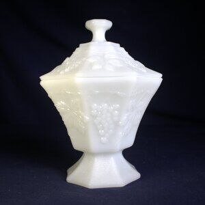 Anchor Hocking “Harvest Grape” Octagonal Compote/Candy Dish with Lid